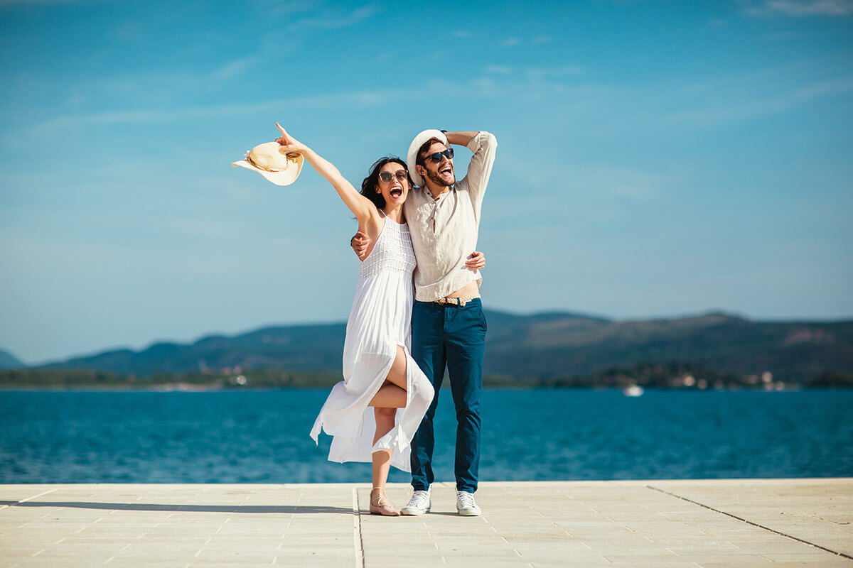 zdravý pár v létě