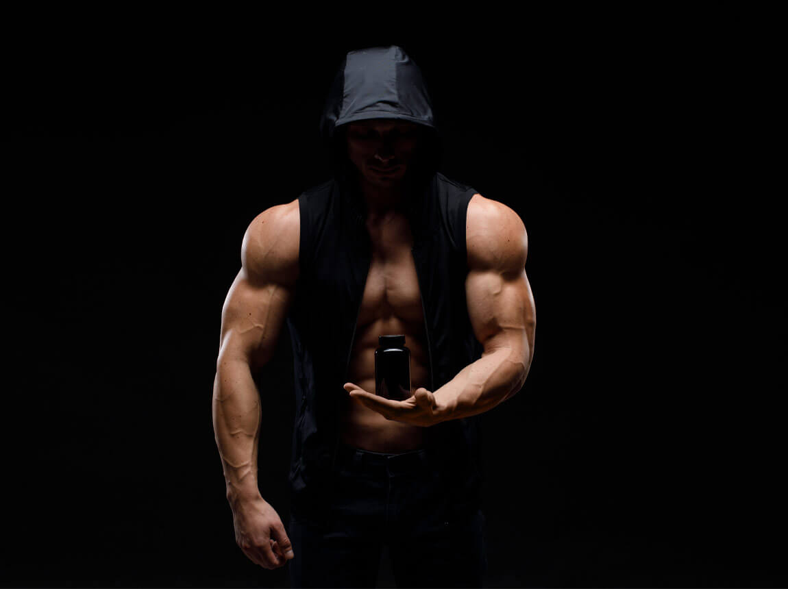 doplňky pro zvýšení a snížení hmotnosti - svalnatý muž 
