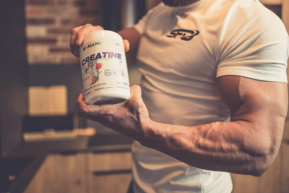 svalnatý muž užívající kreatin