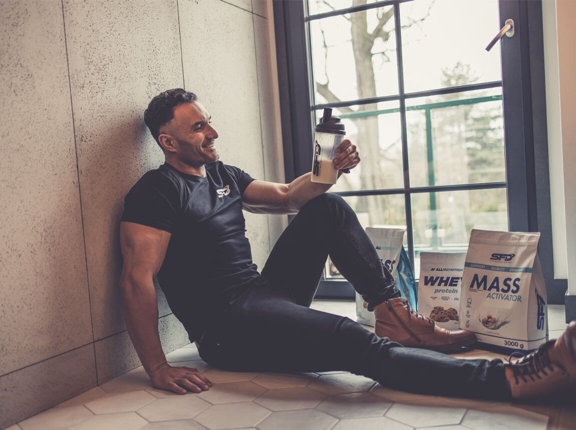 muž se šejkem - gainer