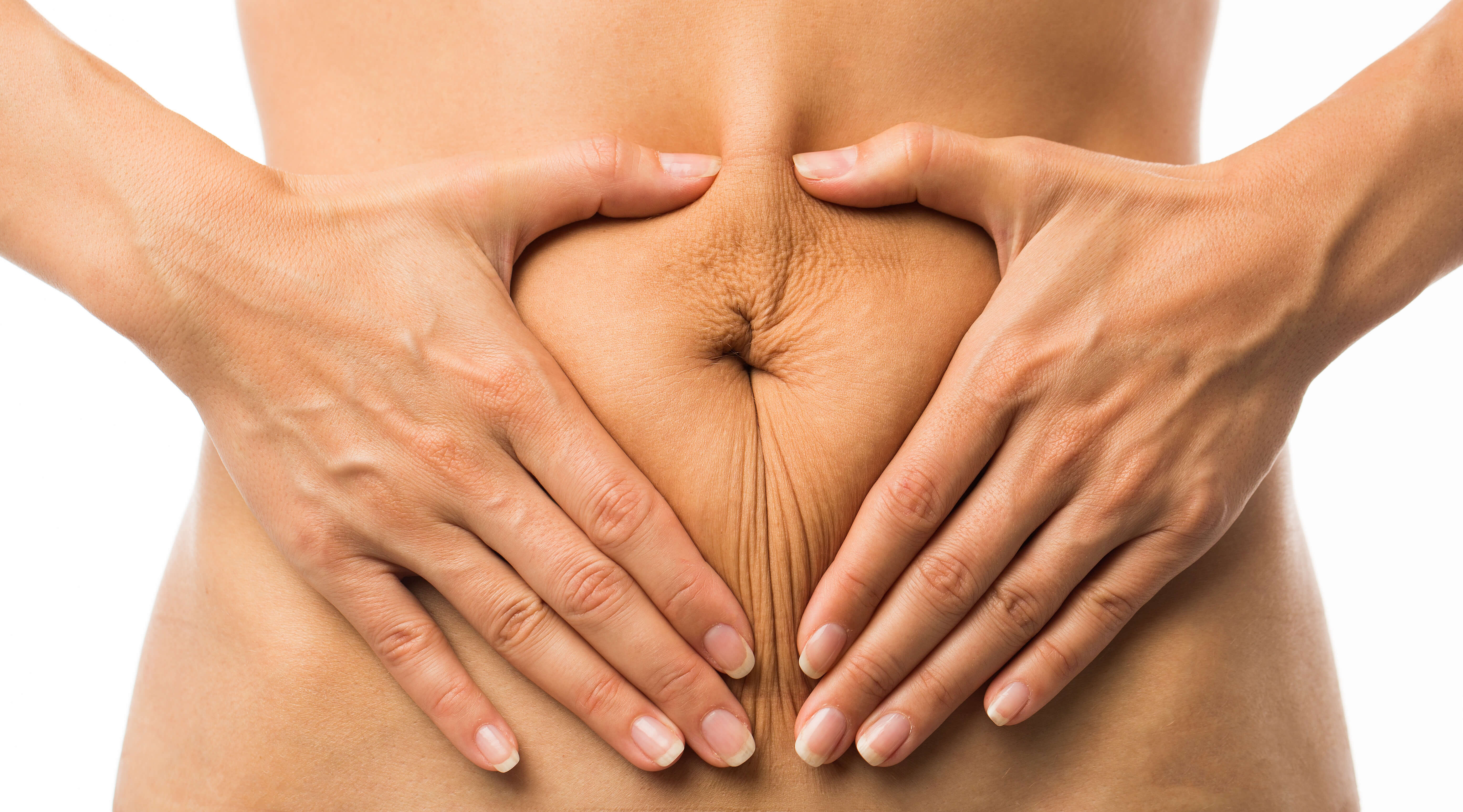 volná kůže na břiše 