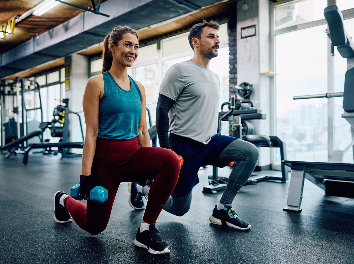 žena a muž &ndash; silov&yacute; tr&eacute;nink