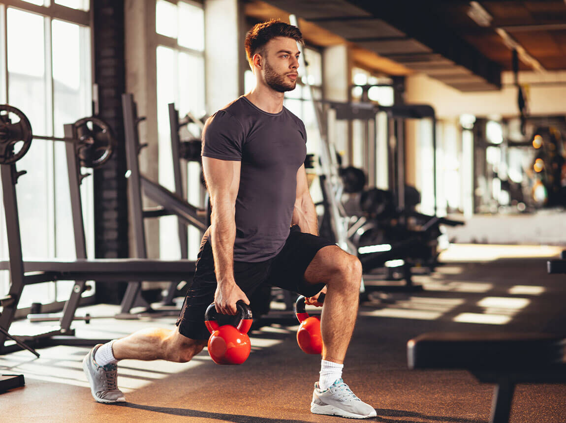 muž &ndash; silov&yacute; tr&eacute;nink