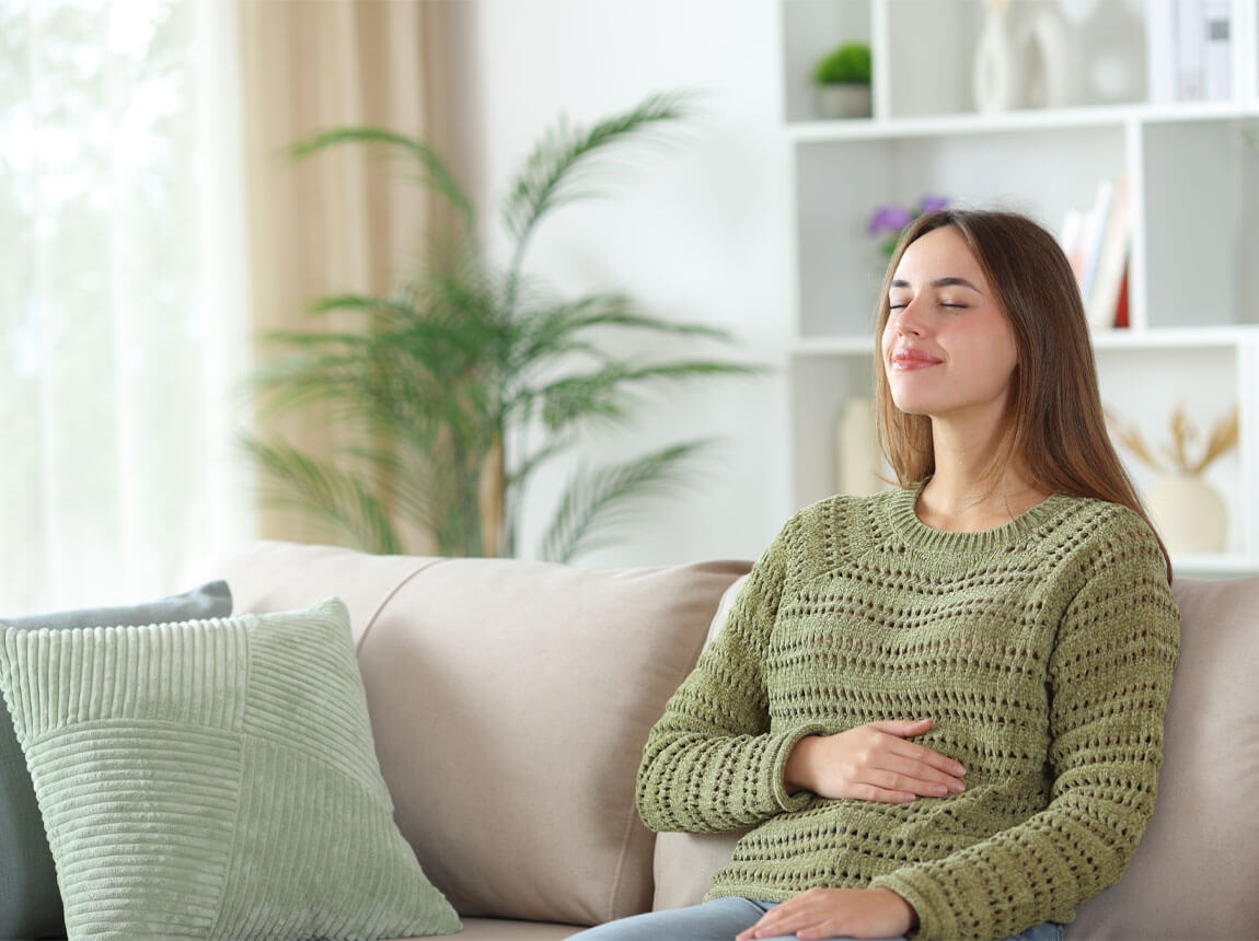 žena, dobr&eacute; tr&aacute;ven&iacute;, střeva