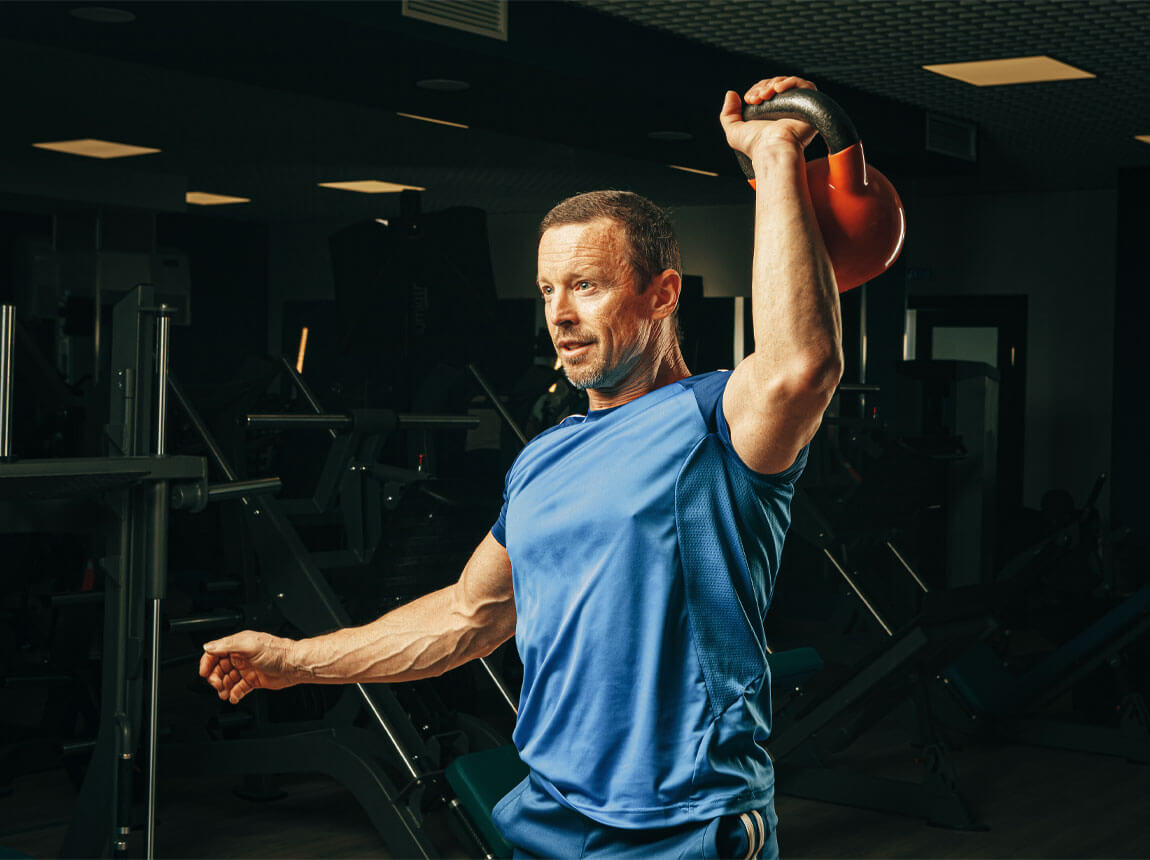 muž po 50 - silový trénink