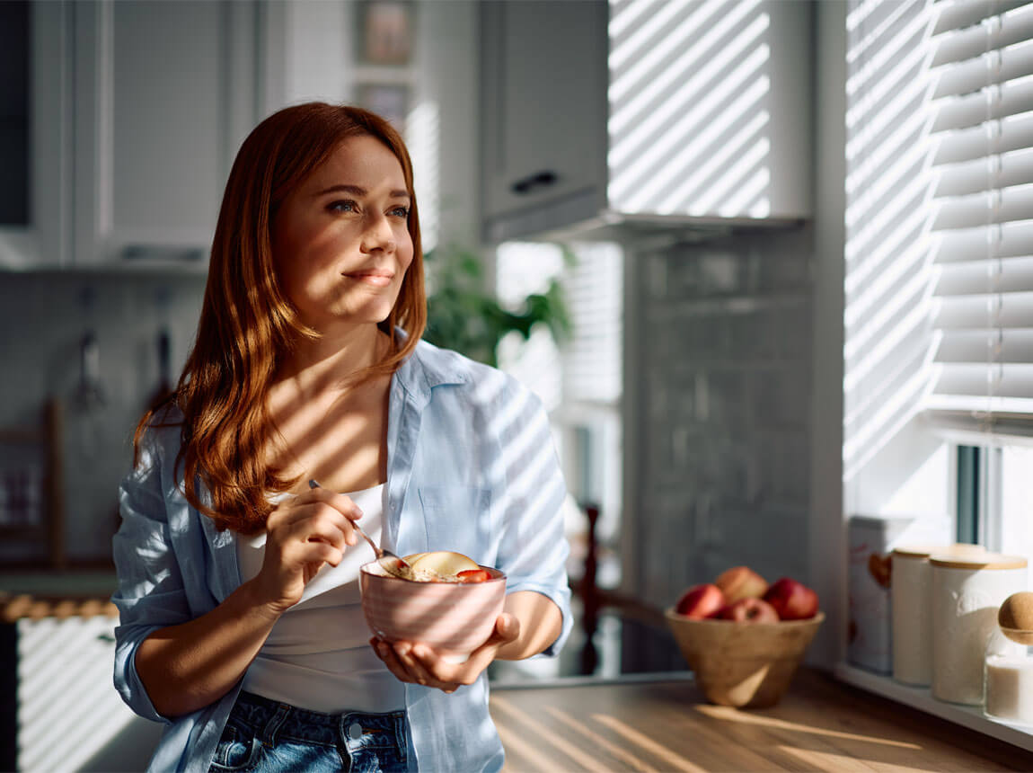 žena s ovesnou kaší