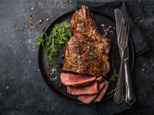 Přírodní zdroje kreatinu – kolik ho skutečně najdeme v potravinách?