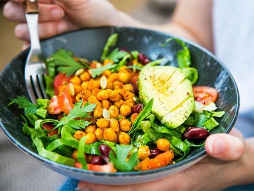 Vápník ve veganské stravě. Je třeba jej doplňovat?