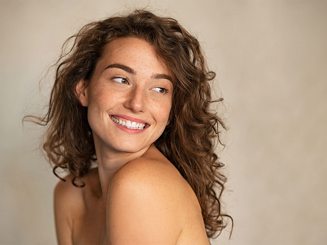 žena &ndash; kr&aacute;sn&aacute;, zdrav&aacute; pleť